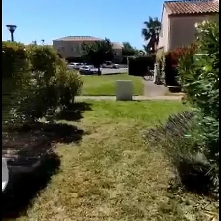 Les Berges Du Canal *